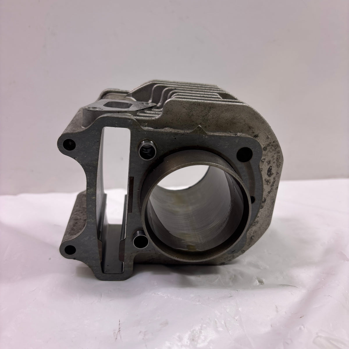 OEM Genuine Buddy 125 Scooter Cylinder Assembly, C1064011000 (Pre Owned) PGO