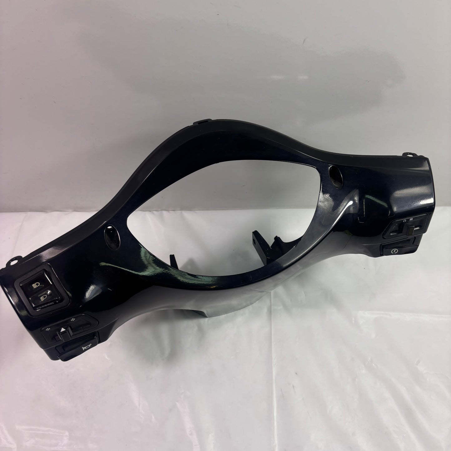 OEM Lance Havana Classic Scooter Rear Headset Panel (RR) Gloss Black w/ Controls