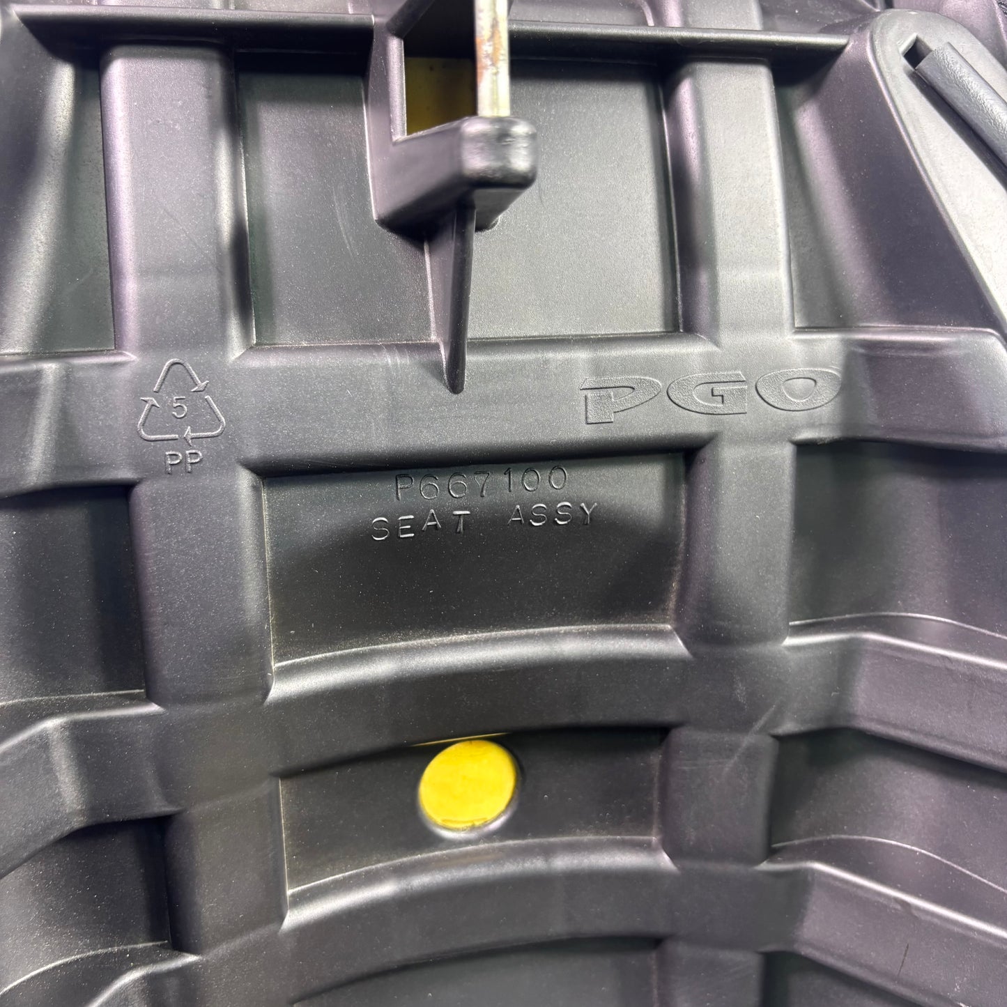 OEM Genuine Buddy Scooter Seat, Black NOS. 50/125/150/170i