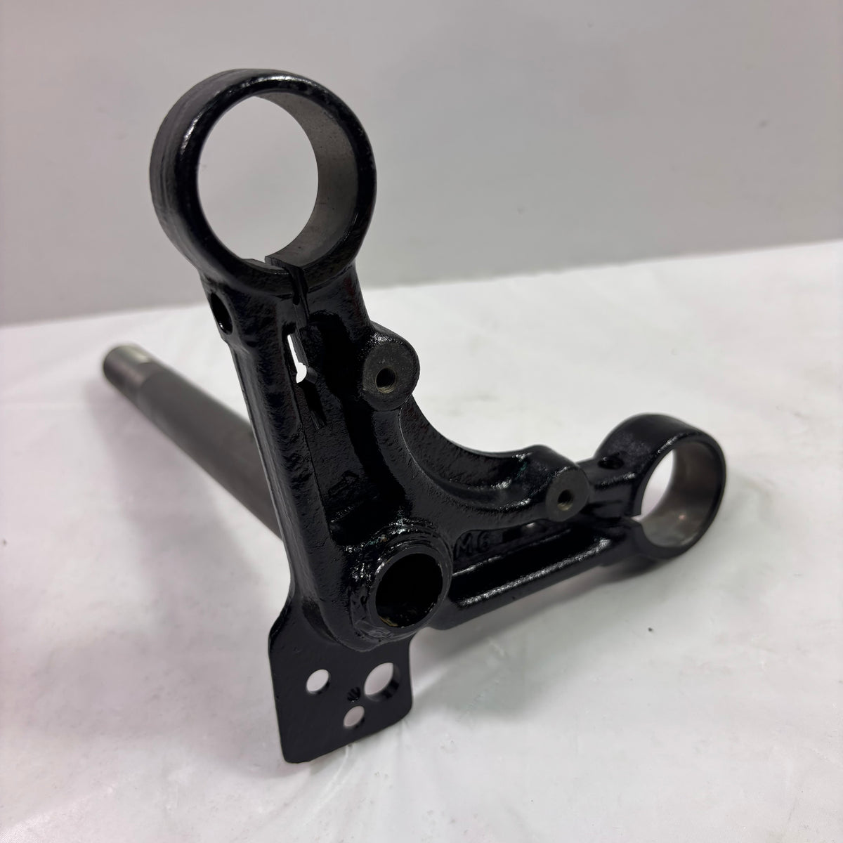 OEM SYM Wolf Classic 125 / 150 Gas Motorcycle Steering Stem Triple Tree, 53200-N09-600-K