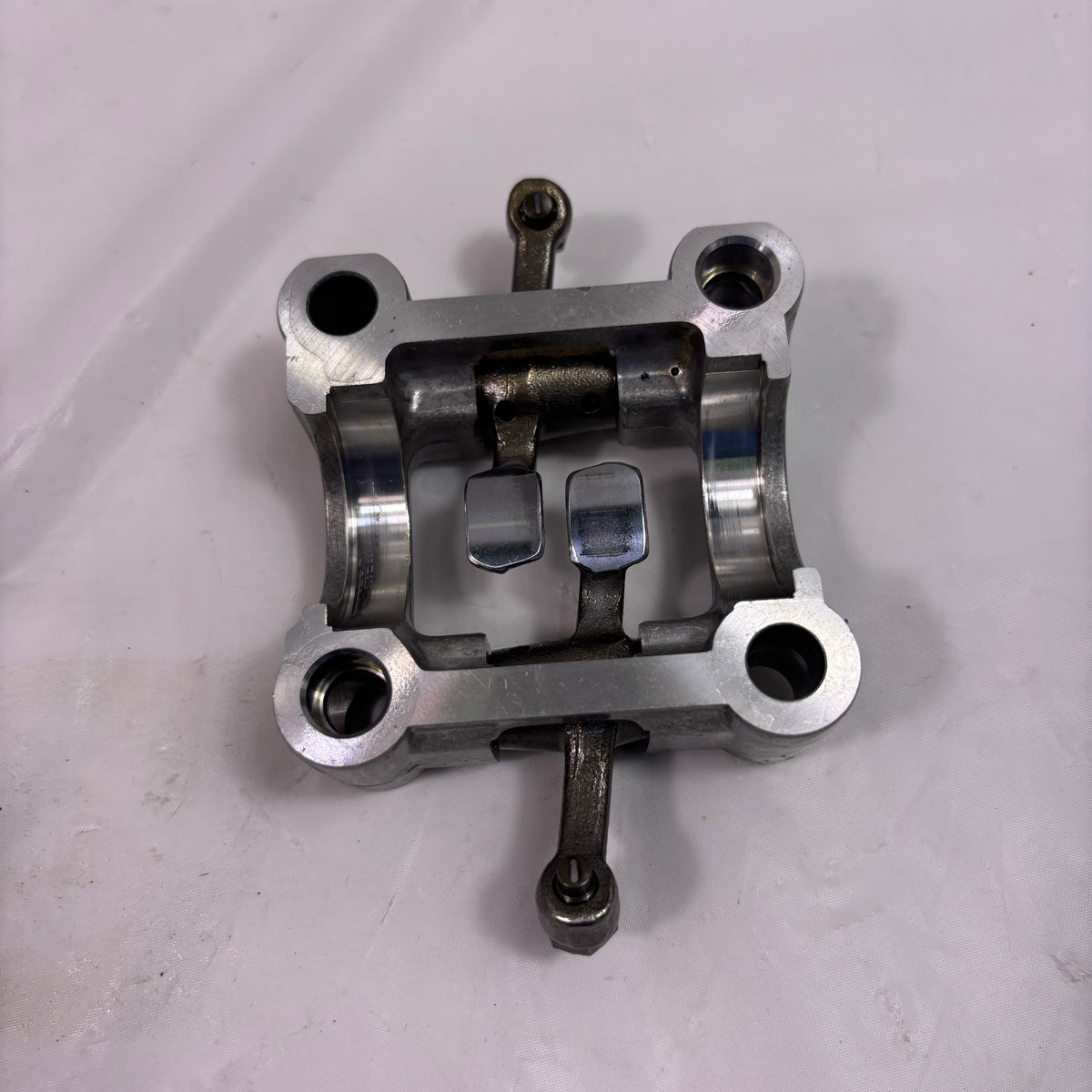Genuine Buddy Scooter Camshaft Holder, Valve Rocker Arms for Cyl Head Original