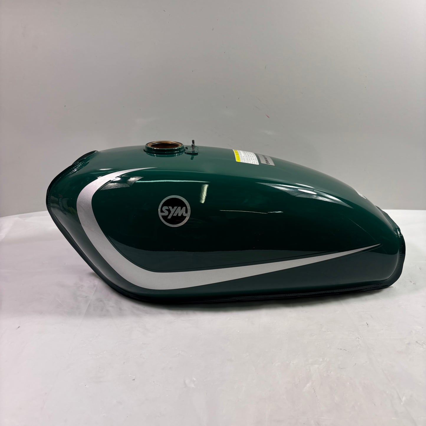 OEM SYM Wolf Classic 150 Gas Fuel Tank Assembly, Green Original. (NEW)