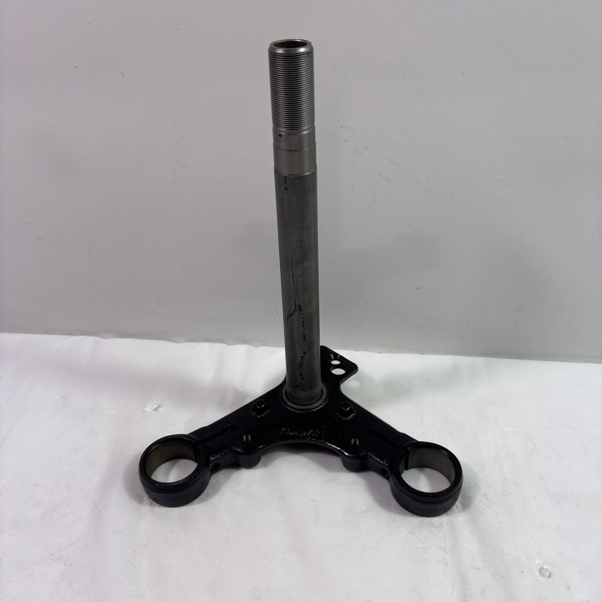 OEM SYM Wolf Classic 125 / 150 Gas Motorcycle Steering Stem Triple Tree, 53200-N09-600-K