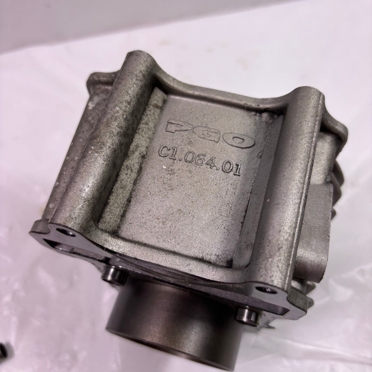 OEM Genuine Buddy 125 Scooter Cylinder Assembly, C1064011000 (Pre Owned) PGO