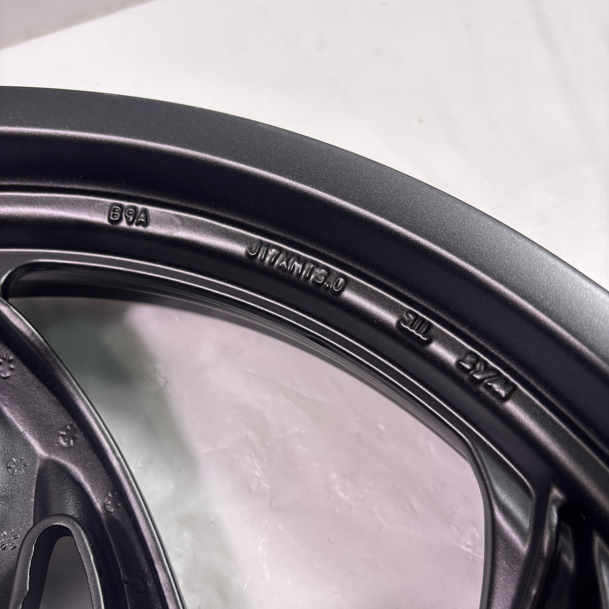 OEM SYM T2 Motorcycle 250i / 250 EFI Front Wheel Rim Comp 44601-B9A-100 Original