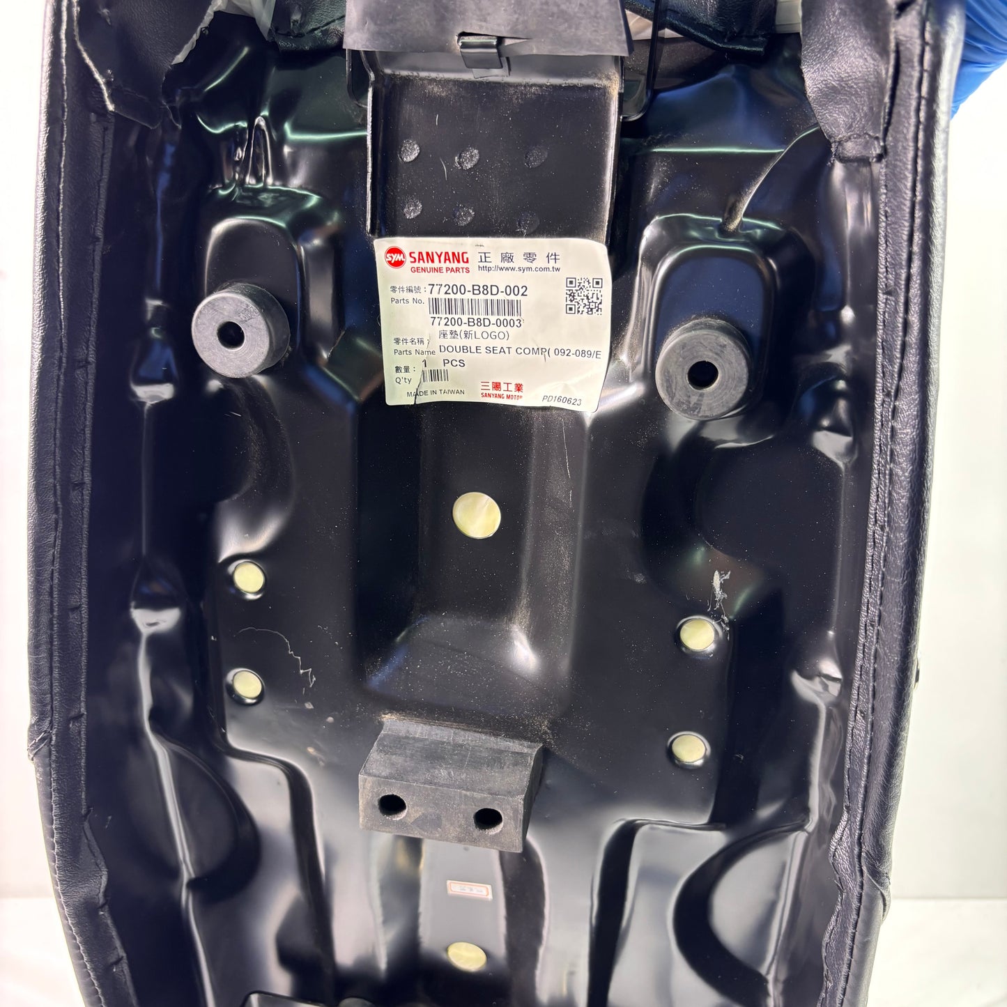 OEM SYM Wolf Classic 150cc Seat