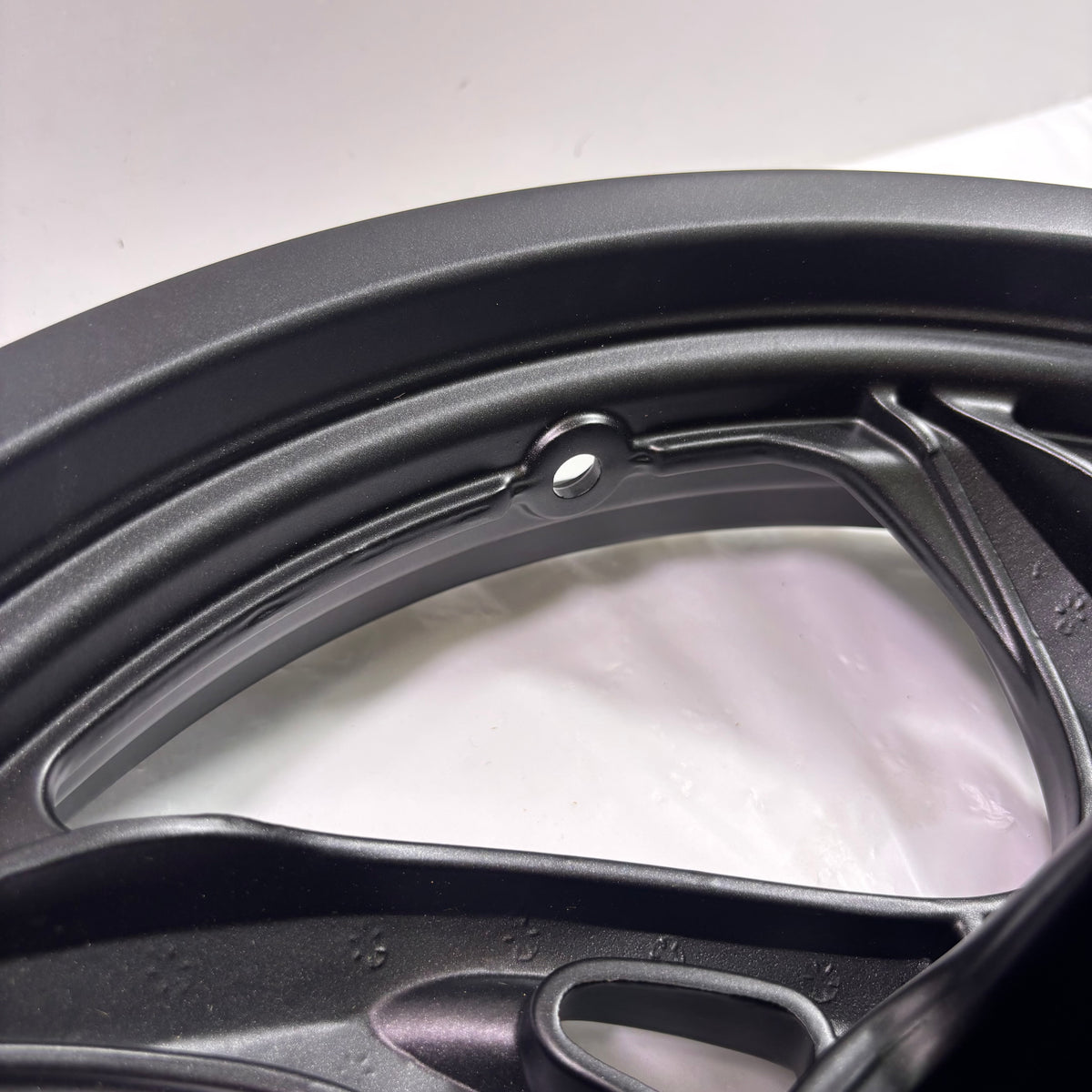 OEM SYM T2 Motorcycle 250i / 250 EFI Front Wheel Rim Comp 44601-B9A-100 Original