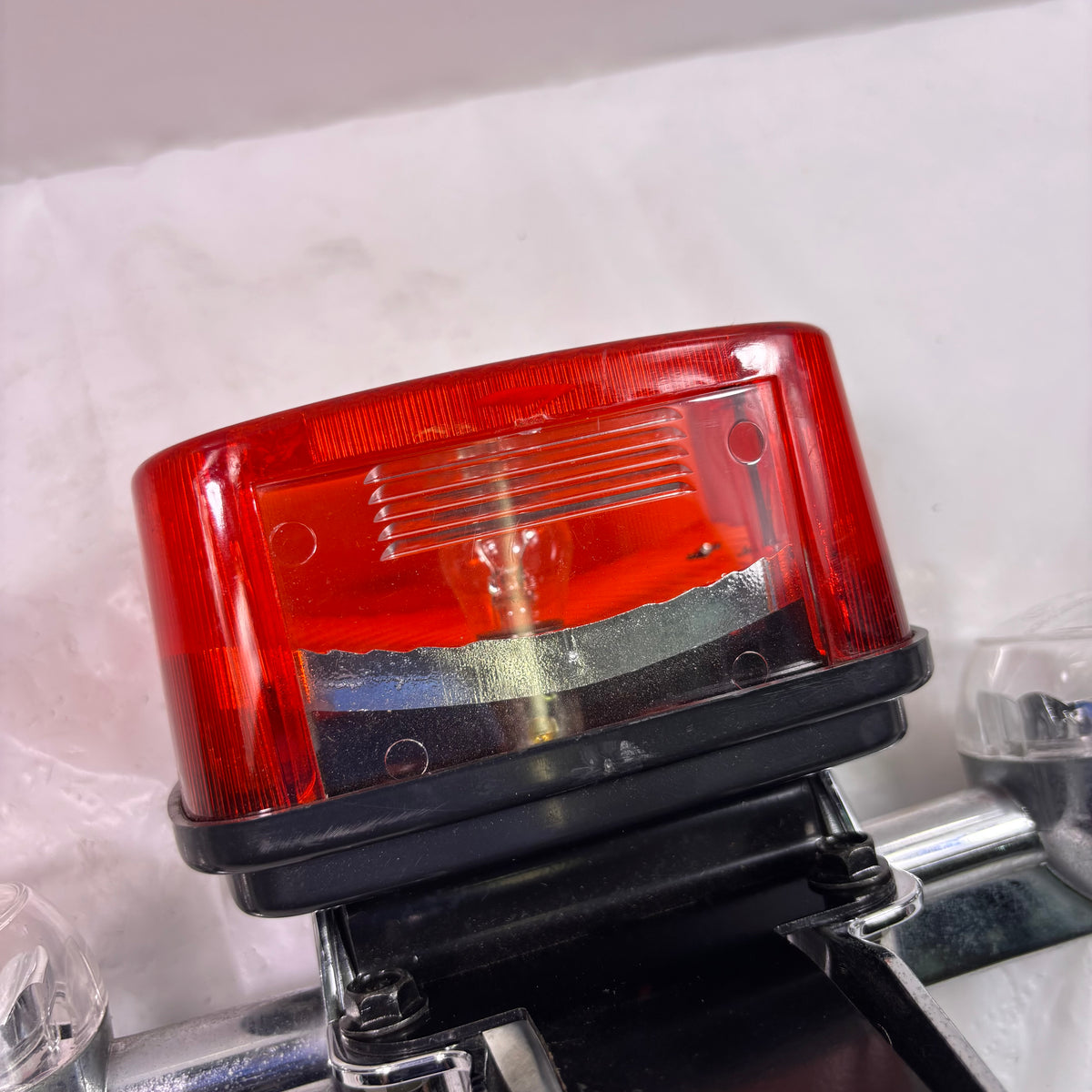 Tail Light Assembly for Lance Cali & Havana Classic 50/125/150/200i Chrome/red