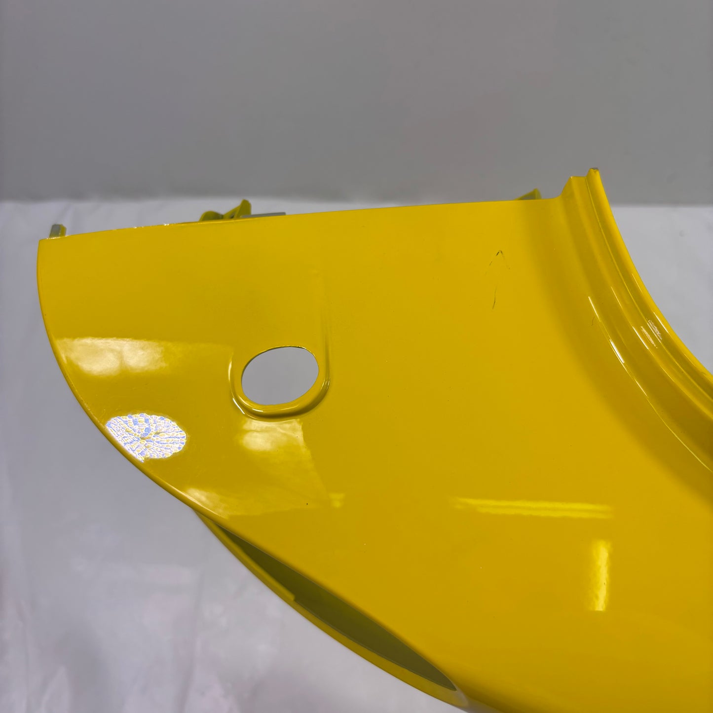 OEM SYM HD200 Evo Right Body Panel, Gloss Yellow w/ Emblem 8350G-HHR-000