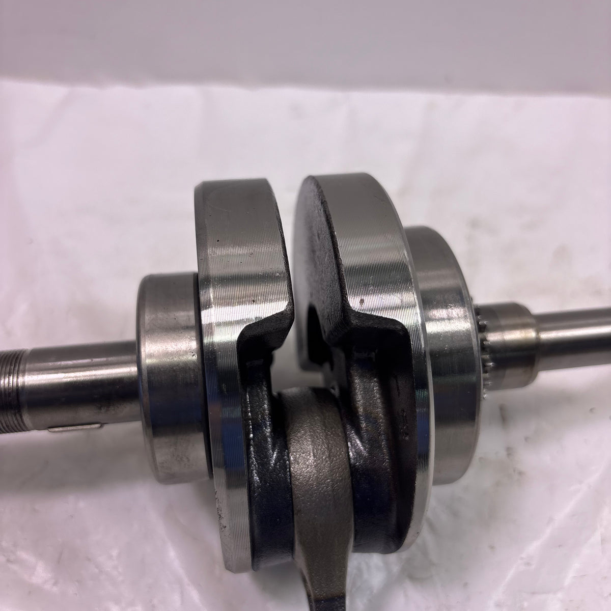 Crankshaft for Lance & SYM 200i Scooters (Cali, Havana, PCH, Cabo, Fiddle III)