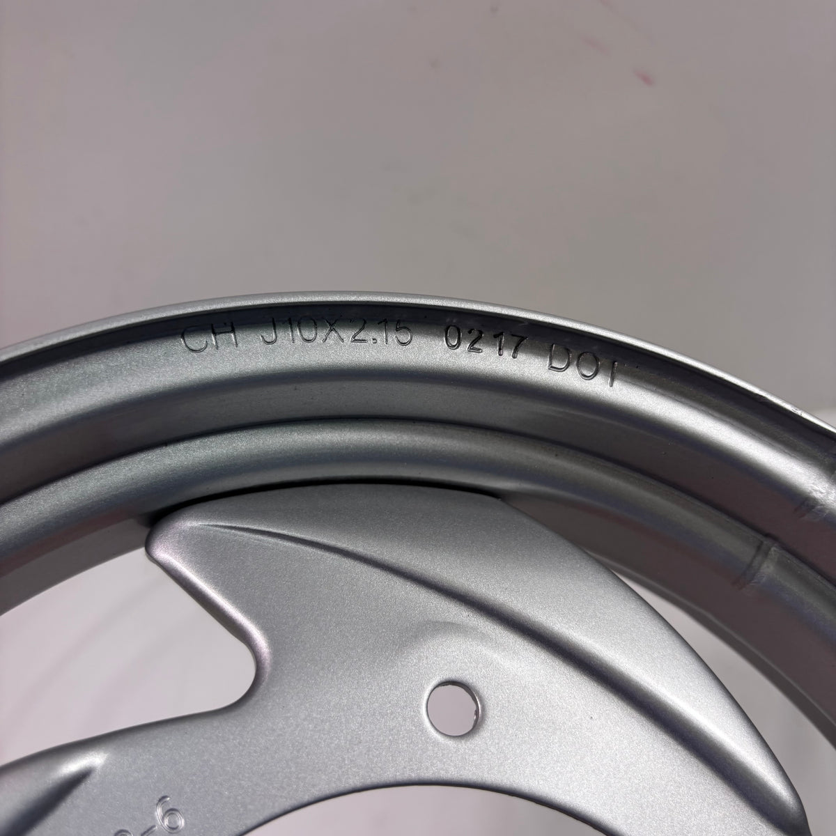 OEM SYM Mio 50 Scooter Front Wheel Rim, Original Silver 42702-G03-600-SH
