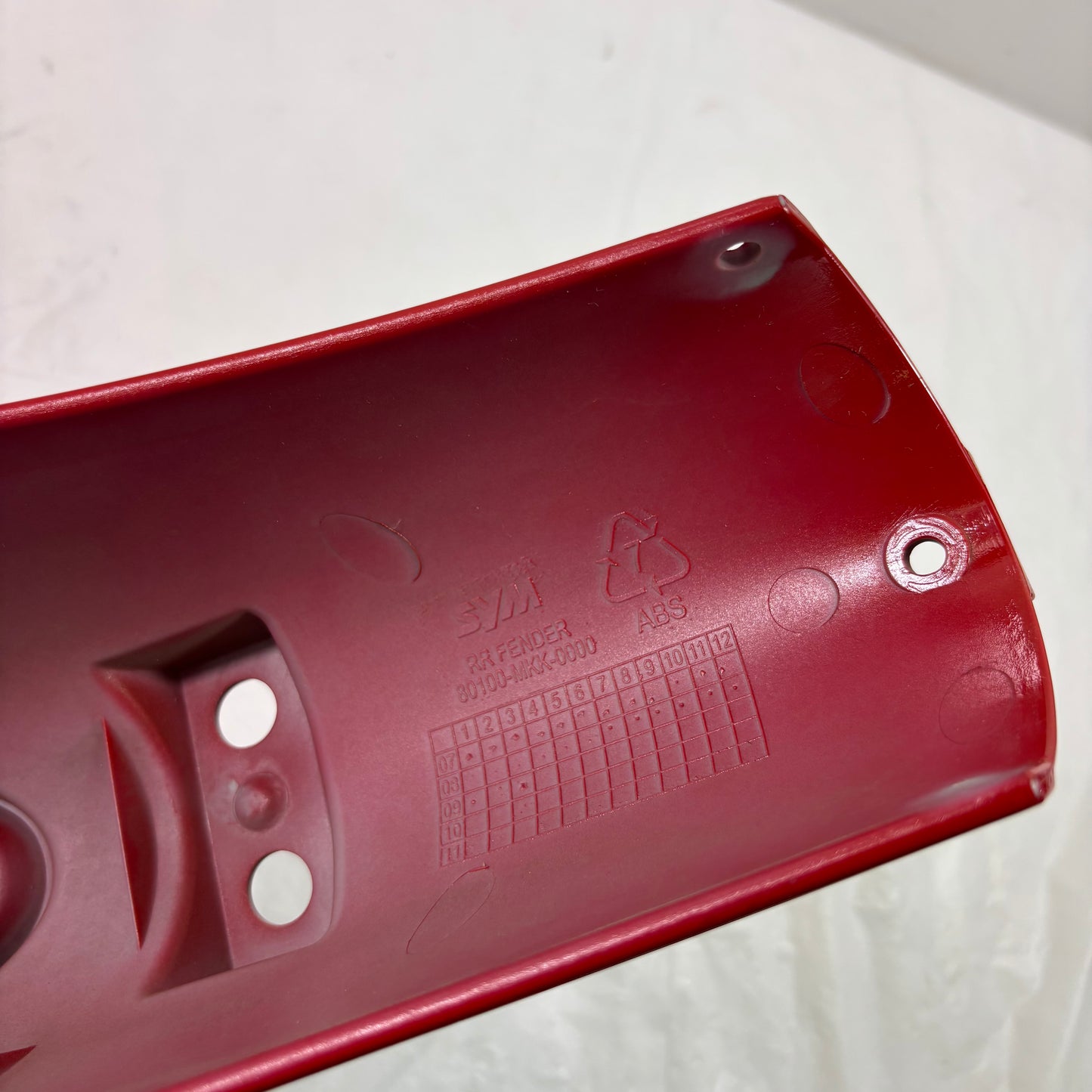 OEM SYM Symba 100 RR Fender Rear, Red Original - New 80100-MKK-000
