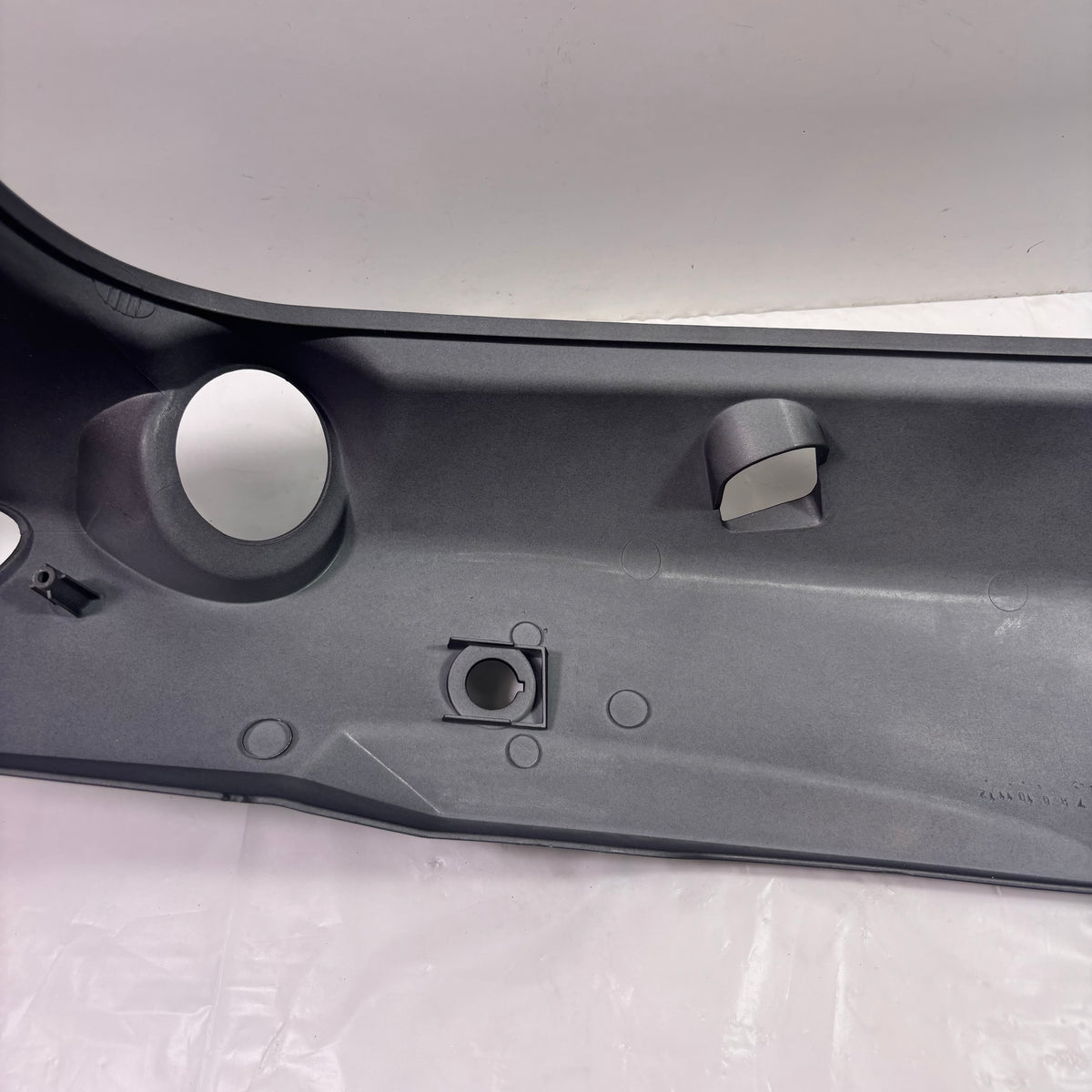 OEM SYM HD200 Evo Scooter Left Body Panel, Matte Black 8360G-HHR-000