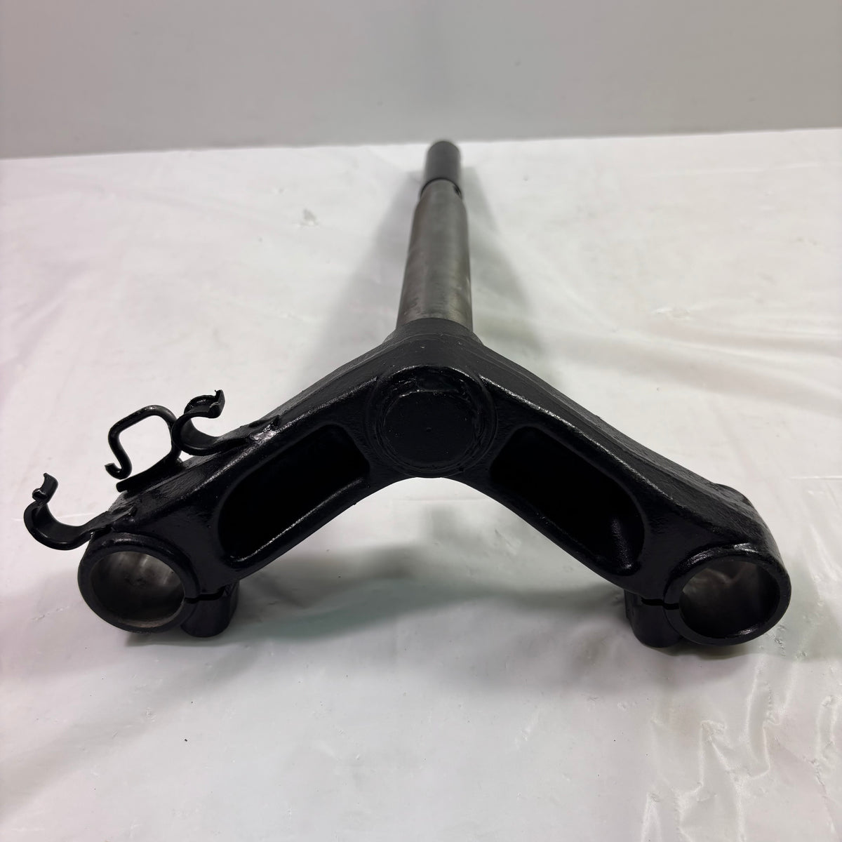 OEM SYM GTS 250 Scooter Steering Stem Triple Tree 53200-HMA-020