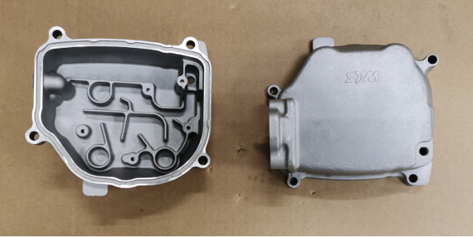 E 02 CYLINDER Head Cover/Carburetor for Cali Classic 125cc