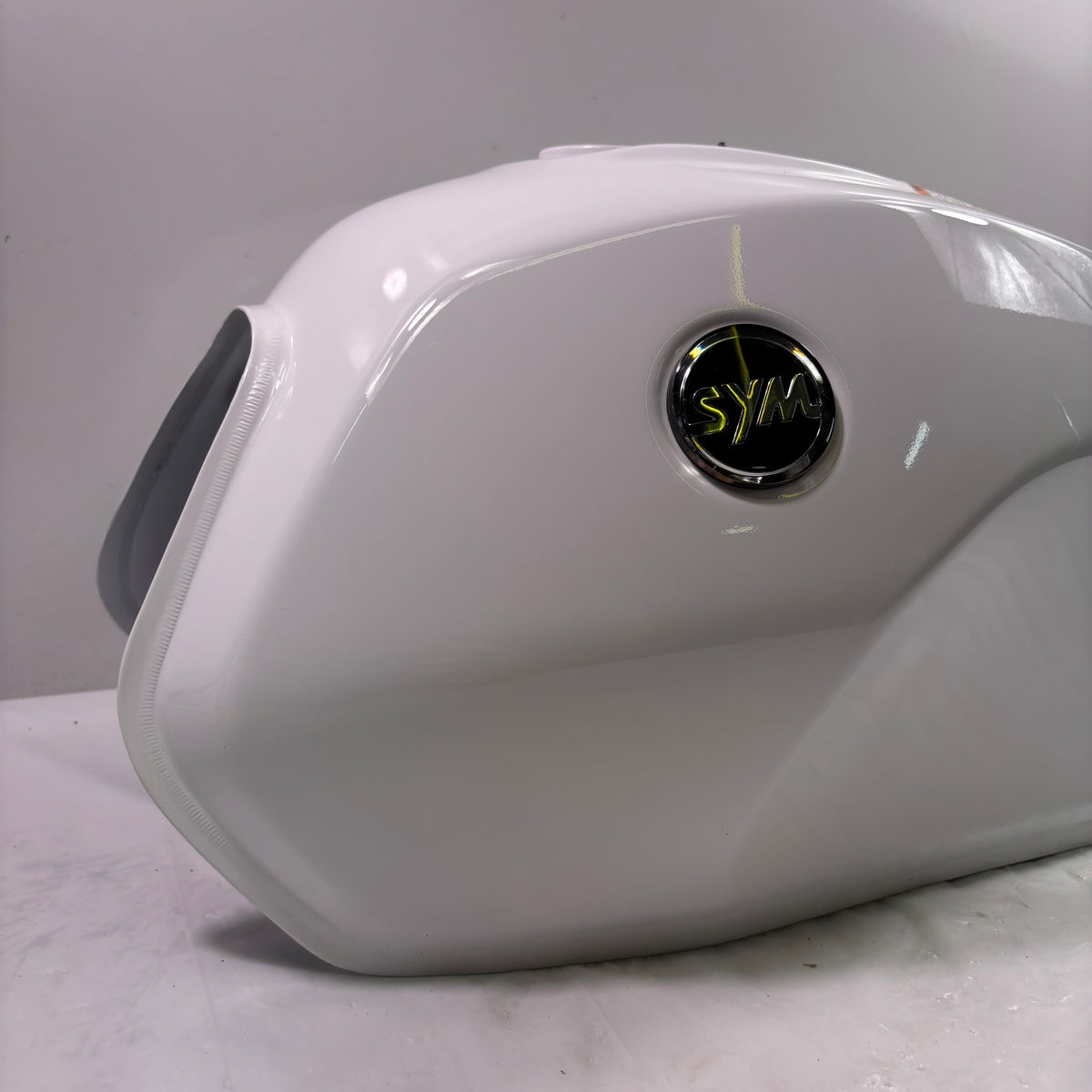 OEM SYM Wolf CR 300i Motorcycle Gas Fuel Tank, White Original 1751G-BD8-000