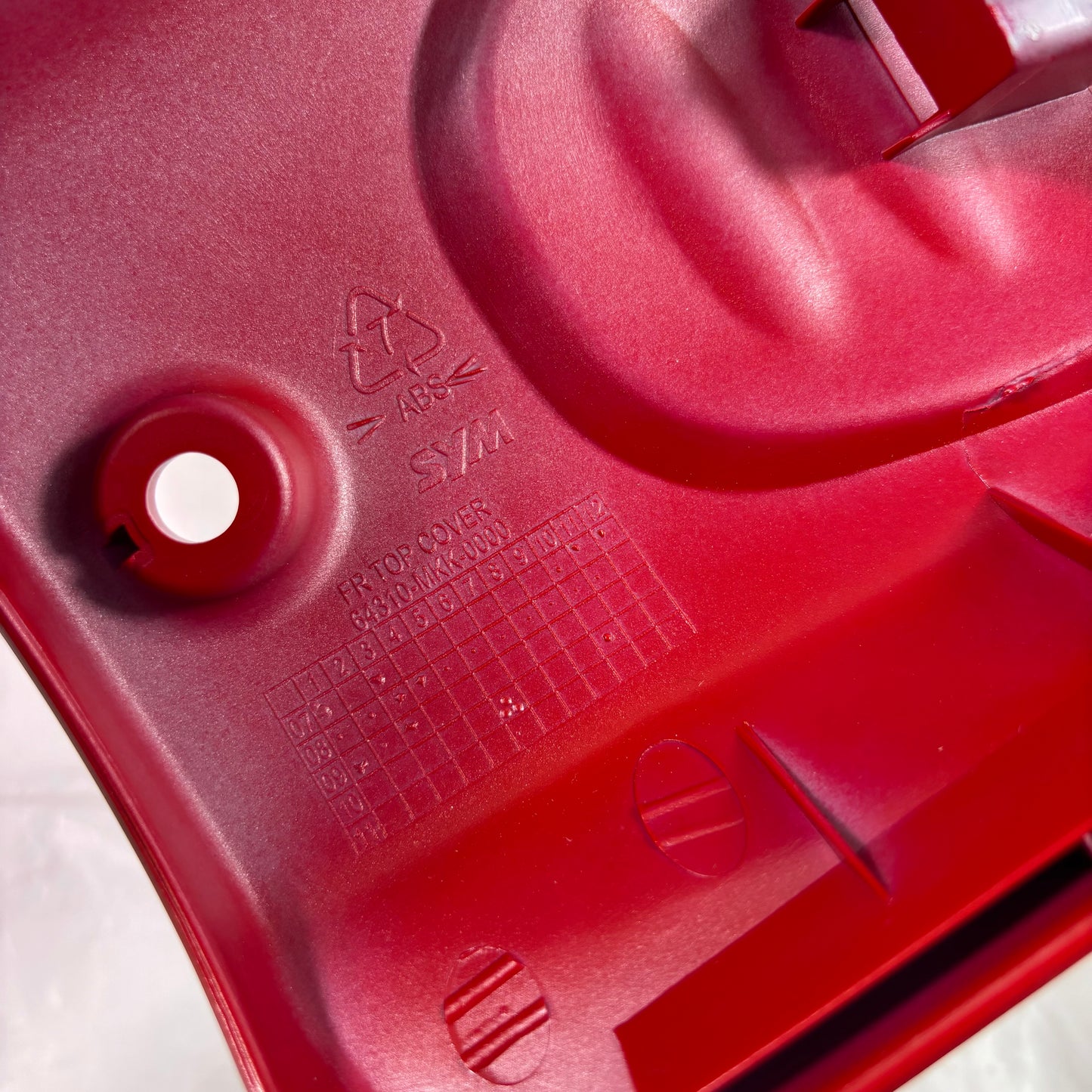 OEM SYM Symba 100 Scooter Motorcycle Top Cover/Front Panel, Red