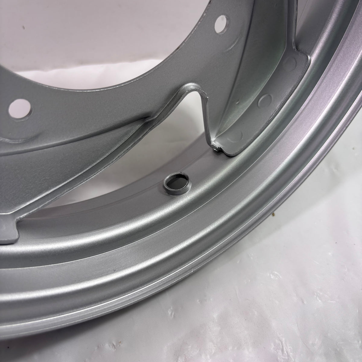 OEM SYM Mio 50 Scooter Rear Wheel Rim, Original Silver 42702-G03-700-SH