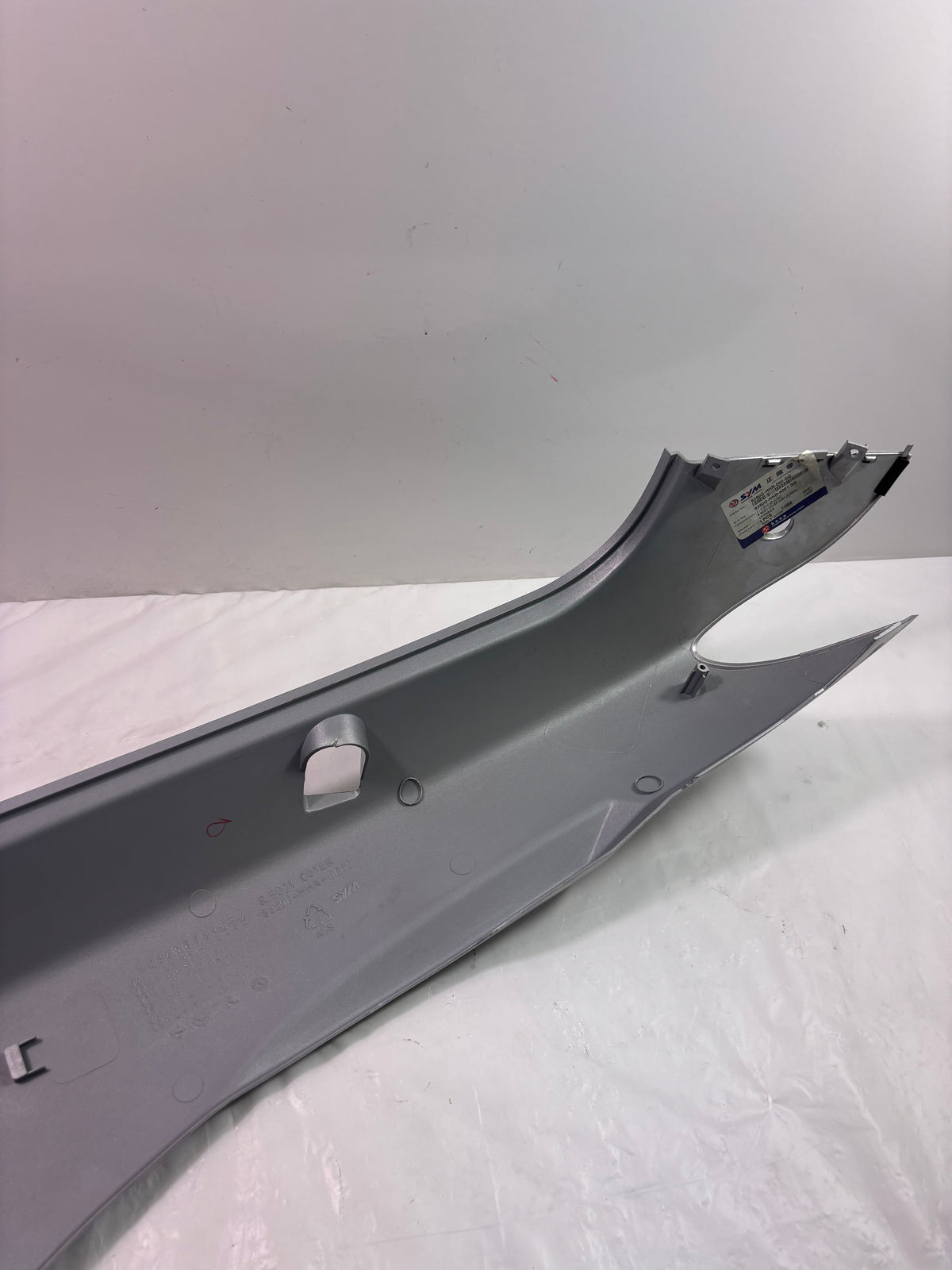 OEM SYM HD200 Evo Gas Scooter Scooter Right Body Panel w/ Emblem, Silver Original