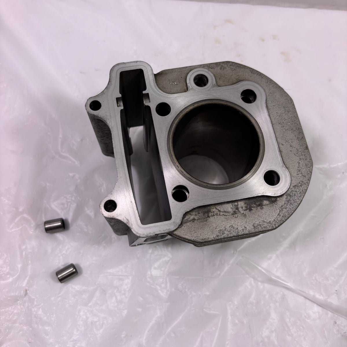 OEM Genuine Buddy 125 Scooter Cylinder Assembly, C1064011000 (Pre Owned) PGO