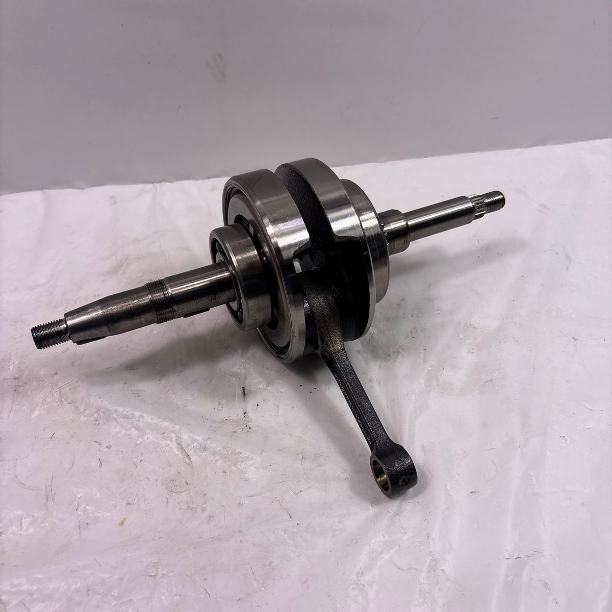 Crankshaft for Lance & SYM 200i Scooters (Cali, Havana, PCH, Cabo, Fiddle III)