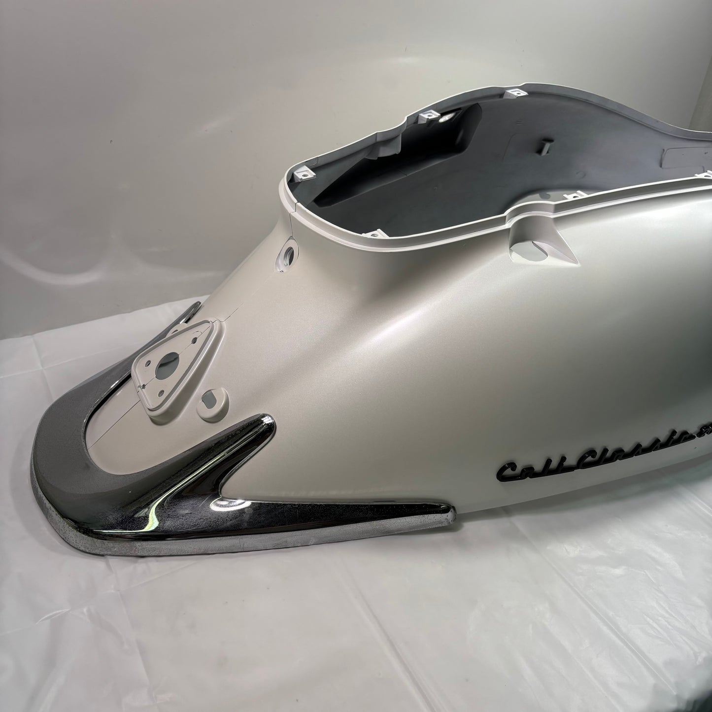 OEM Lance Cali / Havana Classic Left Right Body Panel Shell, Rear White