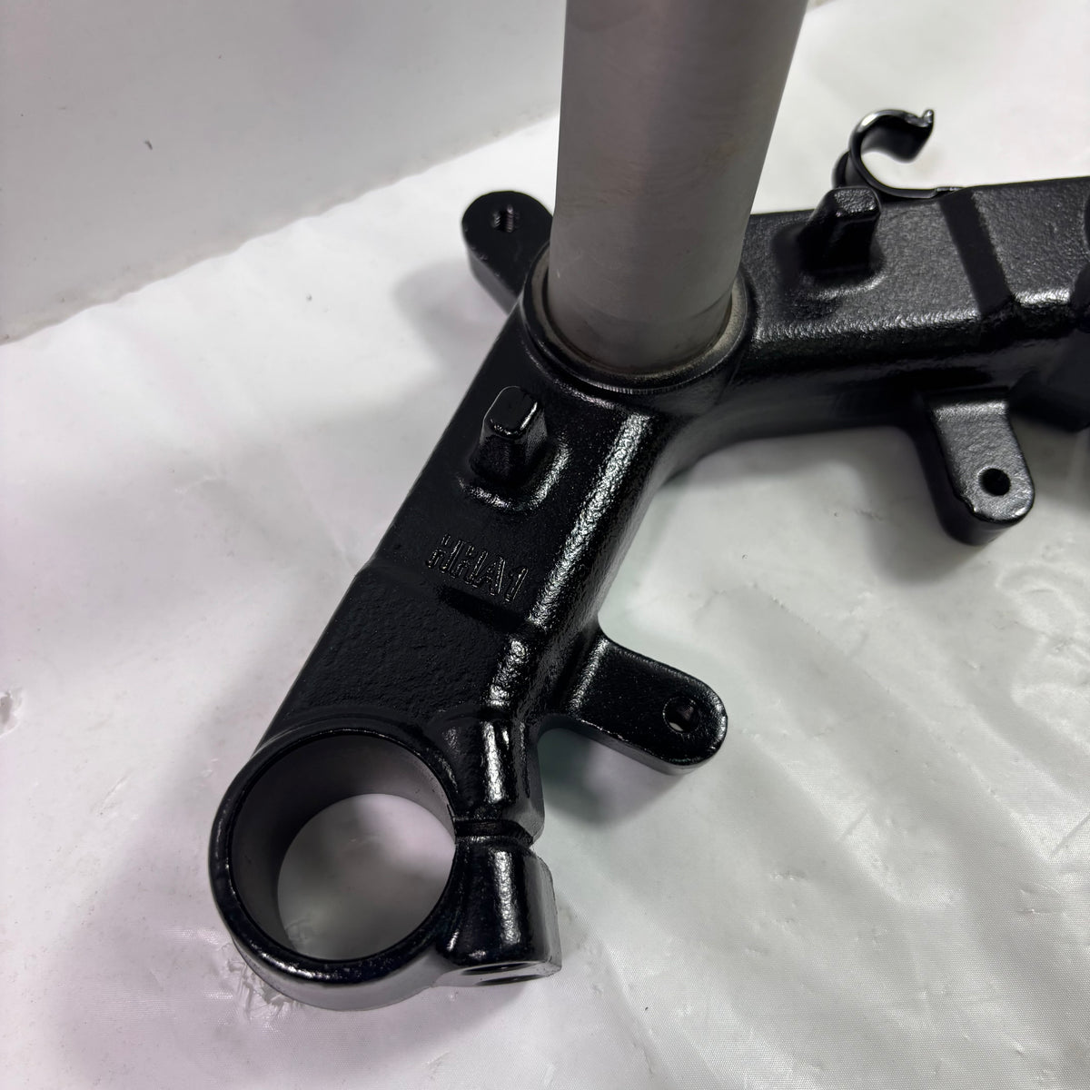 OEM SYM HD 200 Evo Scooter Triple Tree Steering Stem, 53200-HHA-010 Original