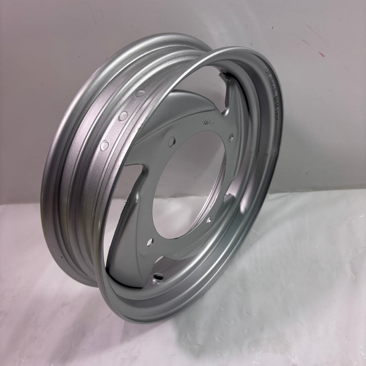 OEM SYM Mio 50 Scooter Front Wheel Rim, Original Silver 42702-G03-600-SH