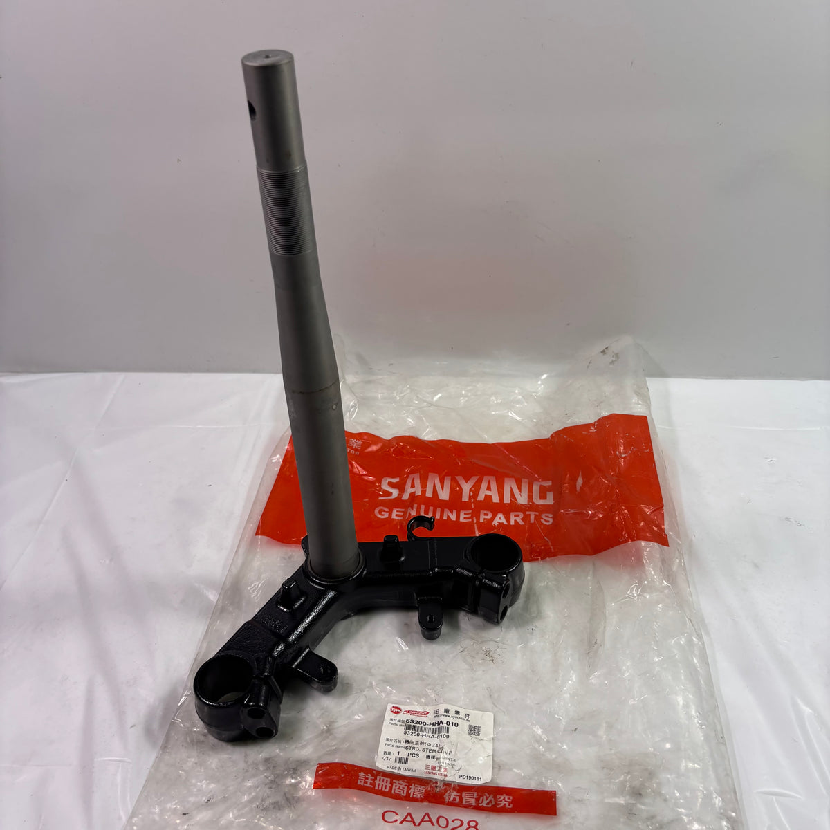 OEM SYM HD 200 Evo Scooter Triple Tree Steering Stem, 53200-HHA-010 Original