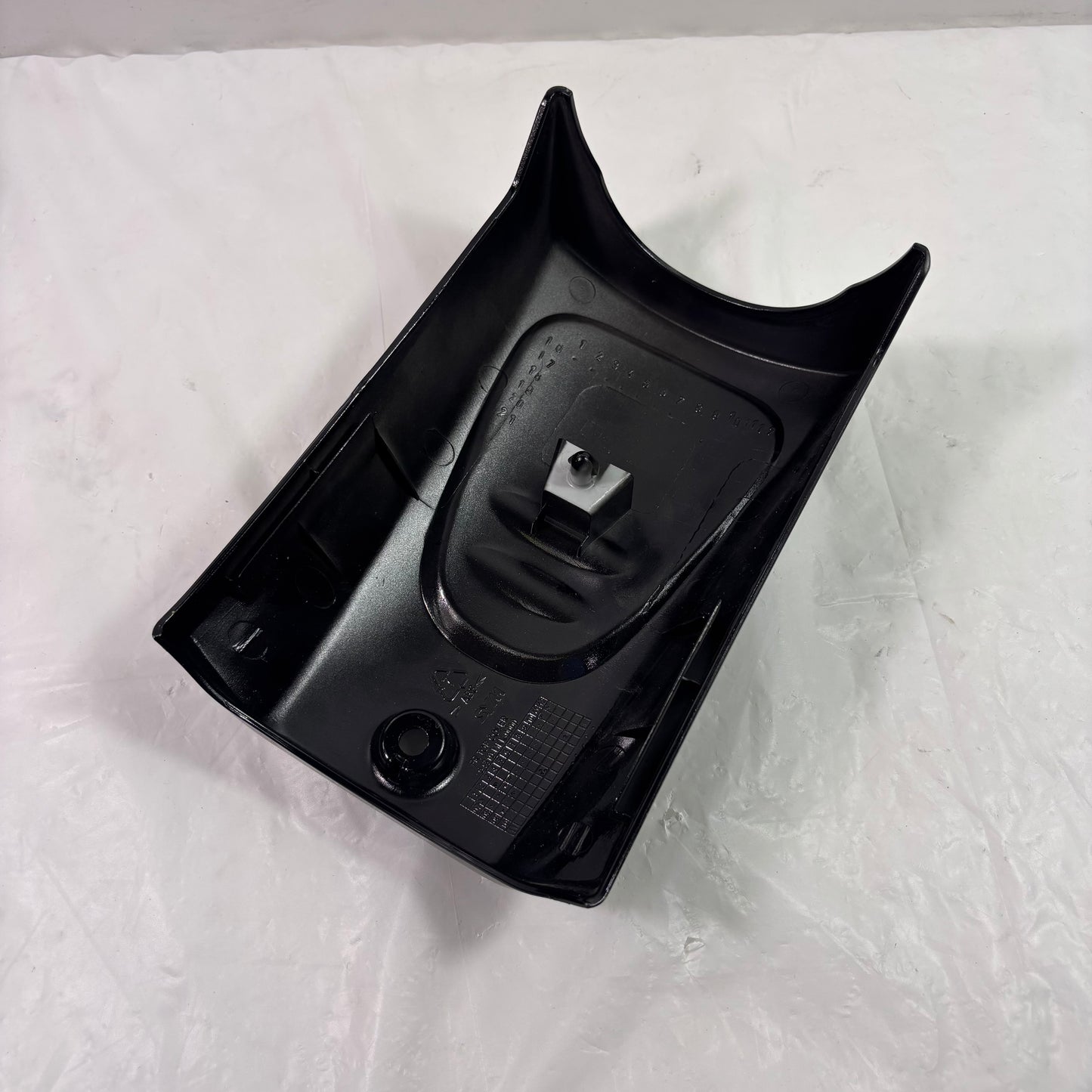 OEM SYM Symba 100 Scooter Motorcycle Top Cover Front, Black