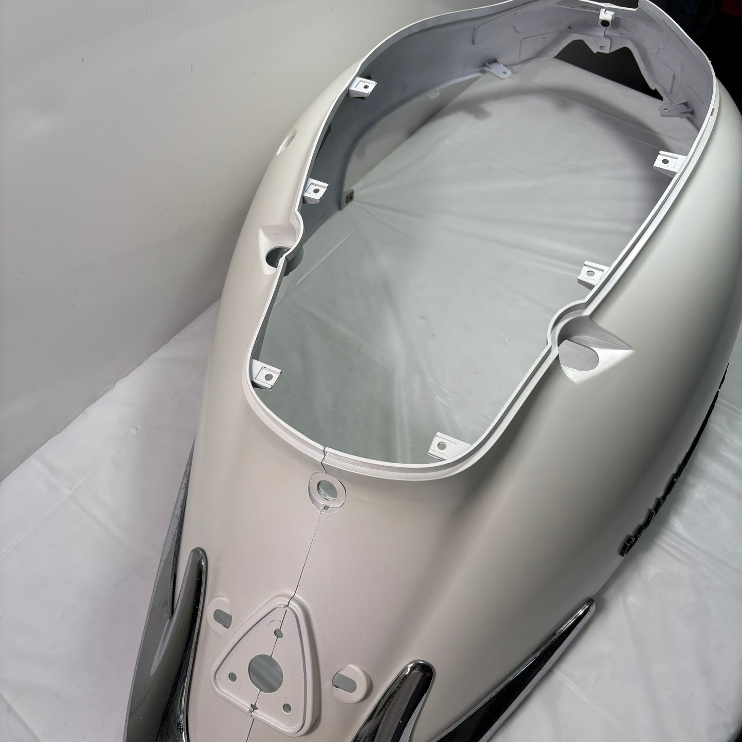 OEM Lance Cali / Havana Classic Left Right Body Panel Shell, Rear White