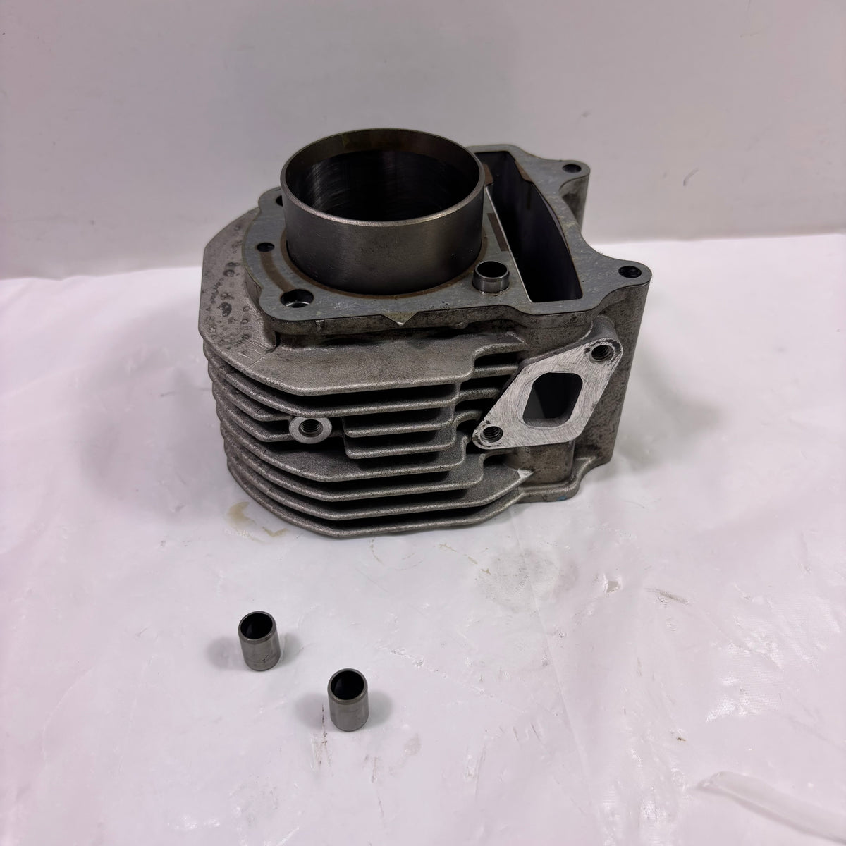 OEM Genuine Buddy 125 Scooter Cylinder Assembly, C1064011000 (Pre Owned) PGO
